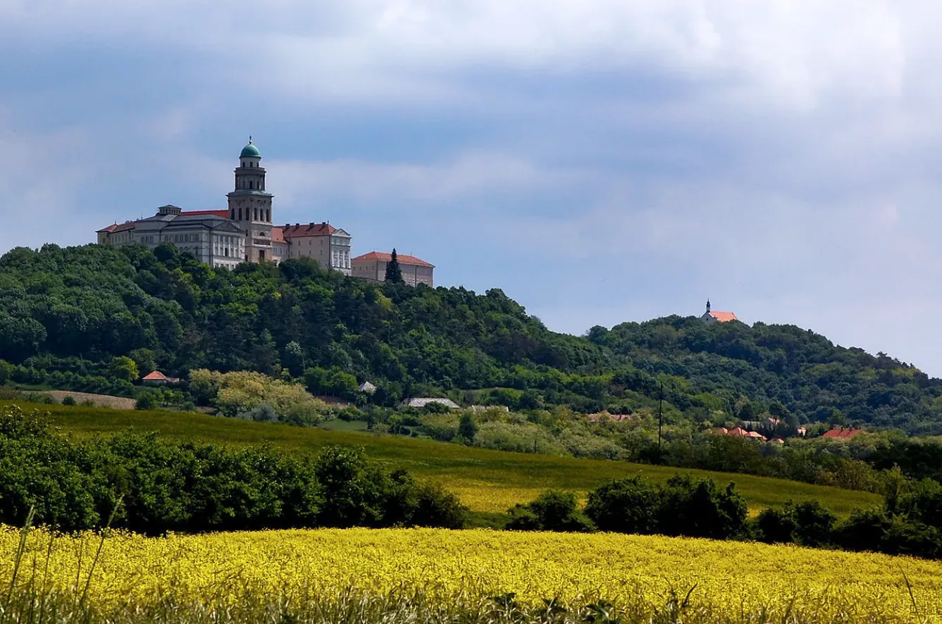 Manastir Panonhalma