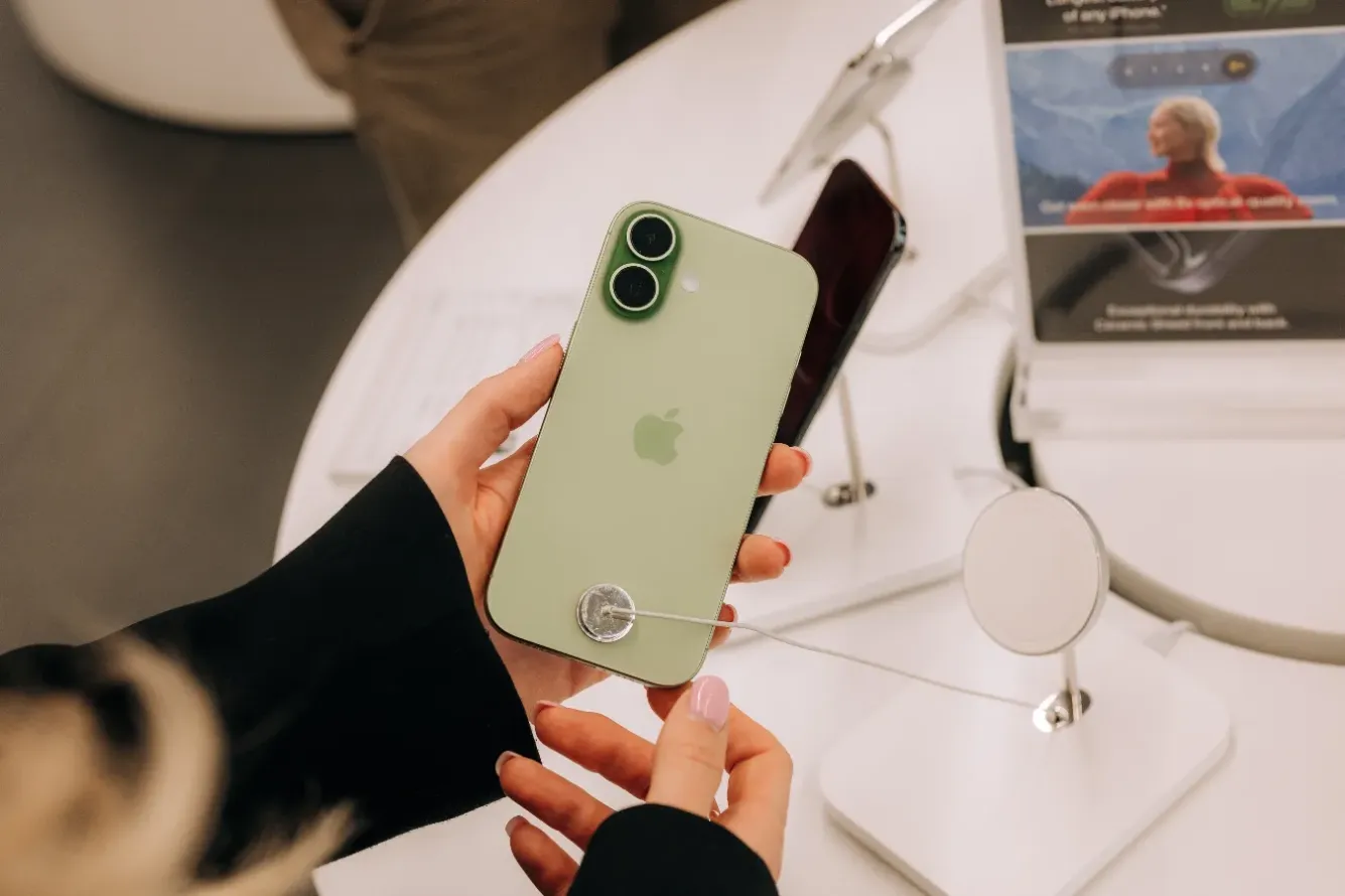 iSTYLE_iPhone premijera u Srbiji_iPhone 17