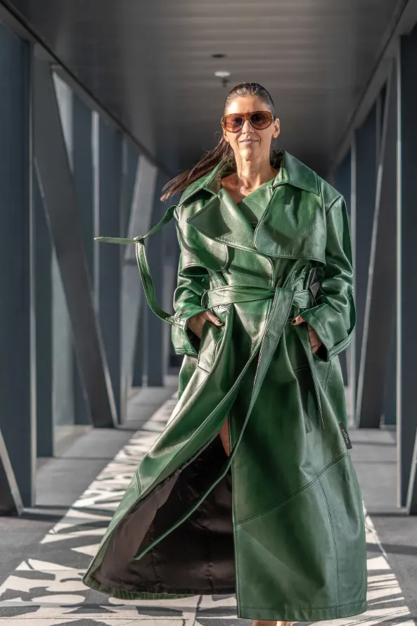 Nina Omrćen - People Can Fly