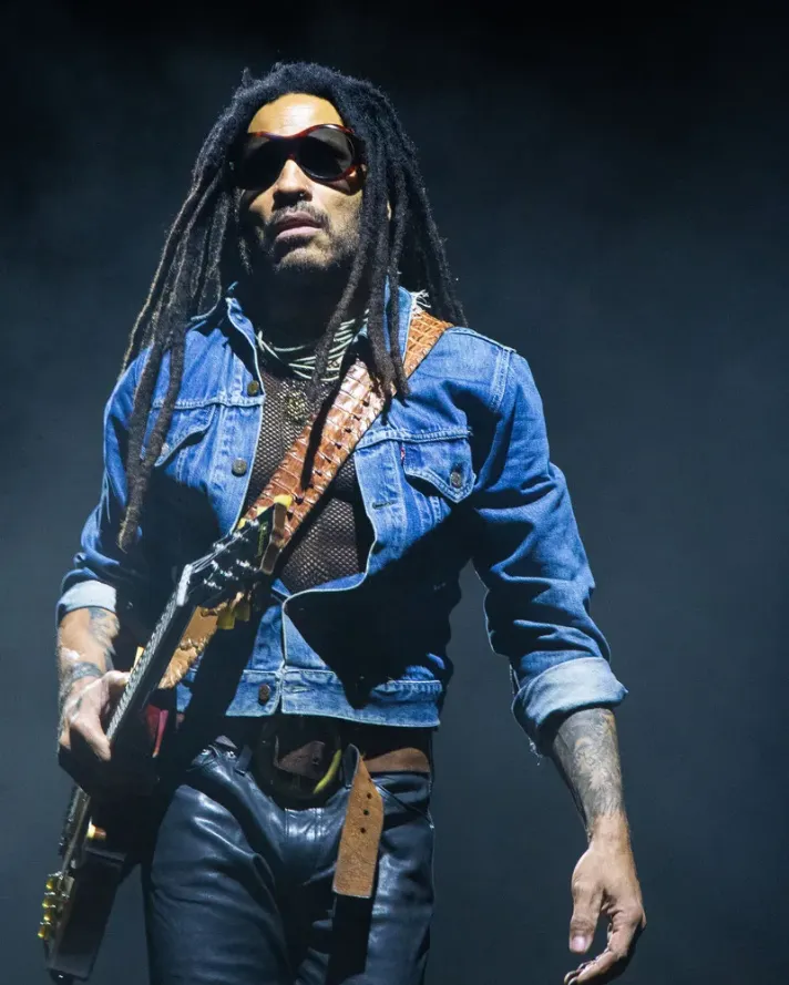 Leni Kravic Photo Mia Ross